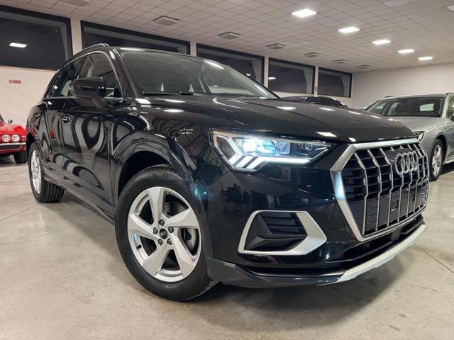 AUDI Q3 35 TDI S tronic Business Advanced