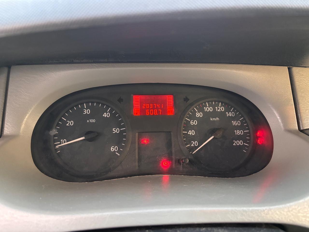 Renault Trafic 1.9 dCi/100 9 posti