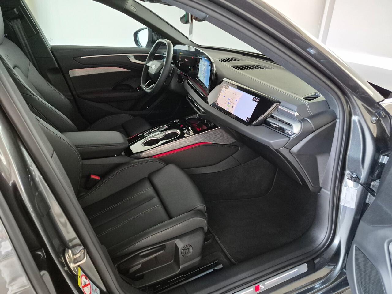 Audi A6 AVANT *NEW GENERETION* S LINE EDITION TDI S-TRONIC TETTO MATRIX DISPLAY PASS. 360° AUTO UFFICIALE AUDI 1 PROPRIETARIO