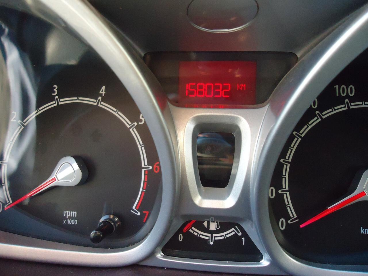 Ford Fiesta 1.4 3 porte Bz.- GPL Titanium
