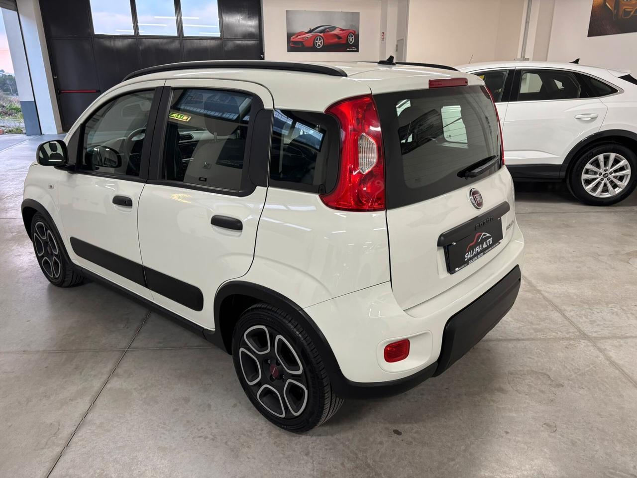 Fiat Panda 1.0 FireFly S&S Hybrid Sport