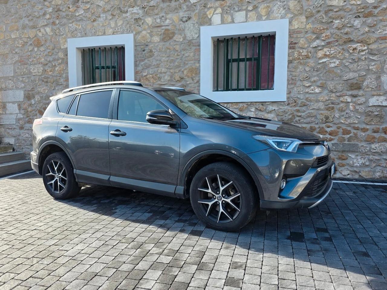 Toyota RAV 4 RAV4 2.0 D-4D 2WD Lounge