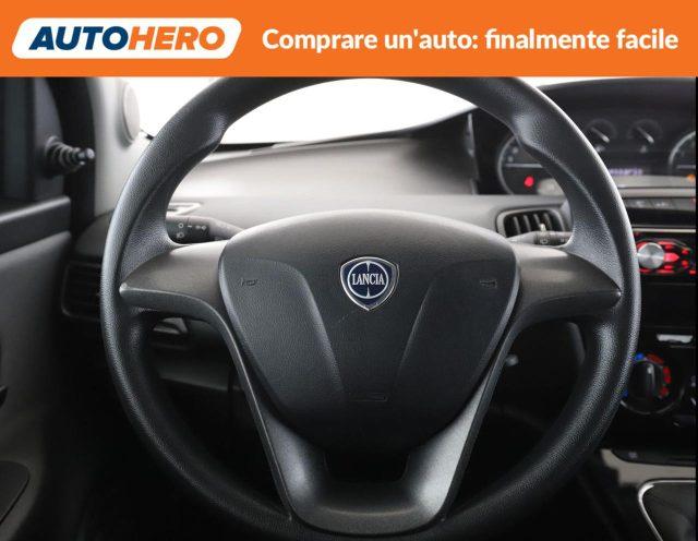 LANCIA Ypsilon 1.2 69 CV 5 porte Silver