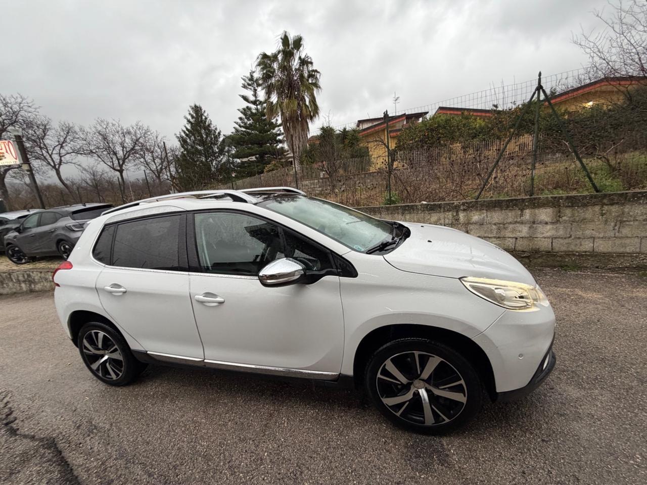 Peugeot 2008 BlueHDi 120 S&S Allure