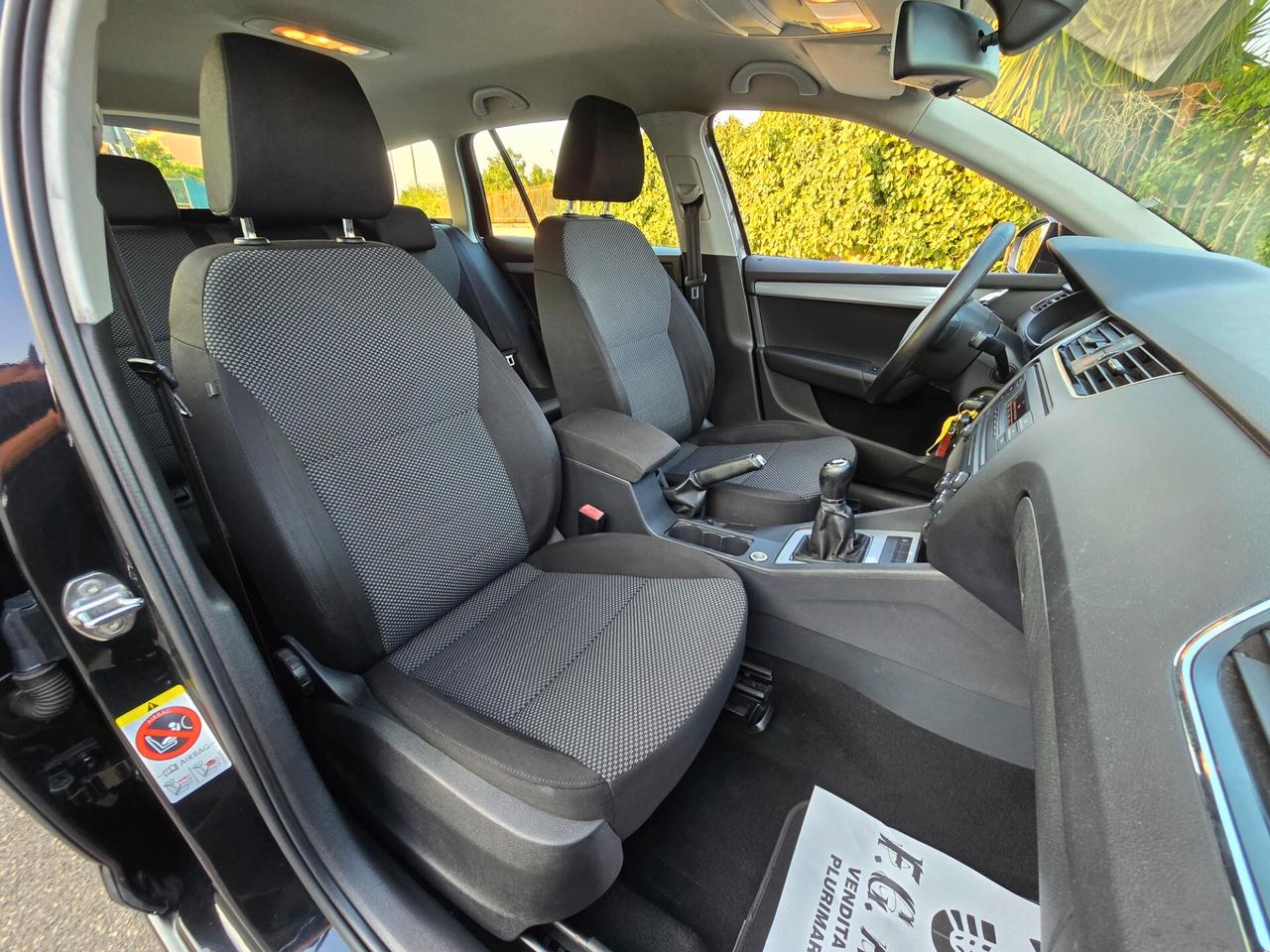 SKODA OCTAVIA RESTYLING 1.6 TDI 2015 PERFETTA