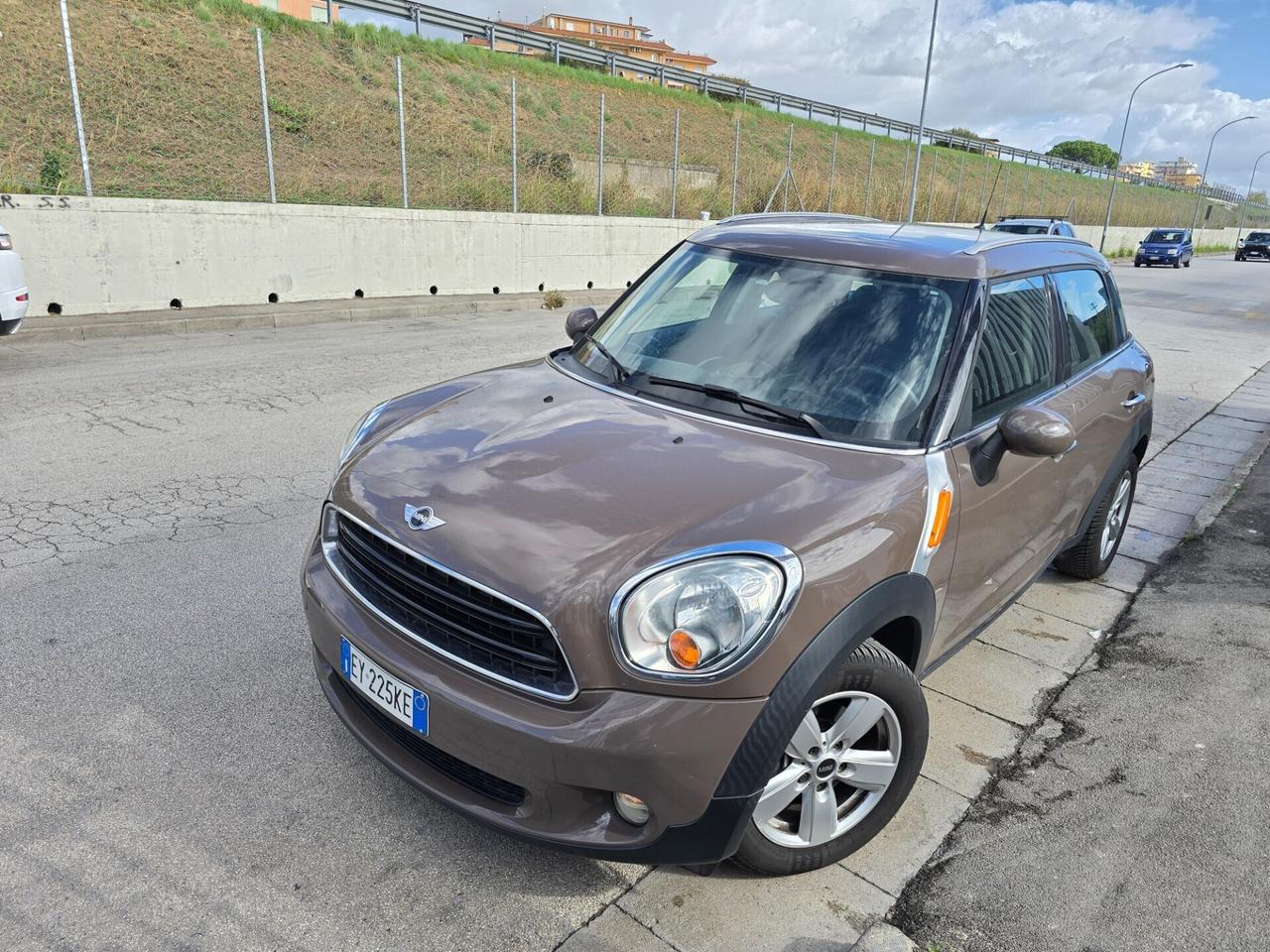 Mini Cooper D Countryman 1.6 90cv