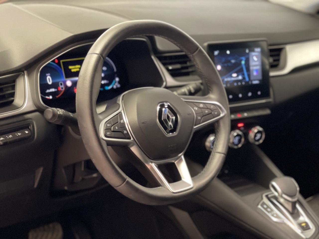 Renault Captur Plug-in Hybrid 160 CV Intens solo 8700km