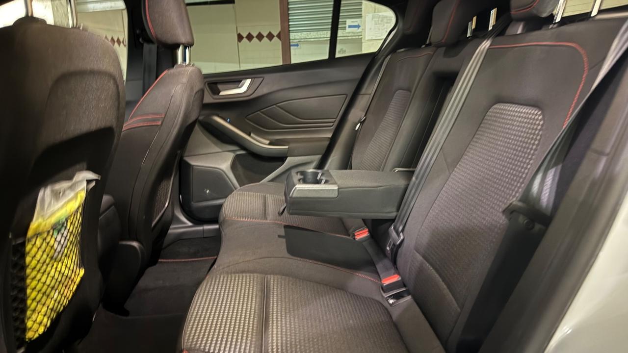 Ford Focus 1.0 EcoBoost Hybrid 155 CV ST-Line X