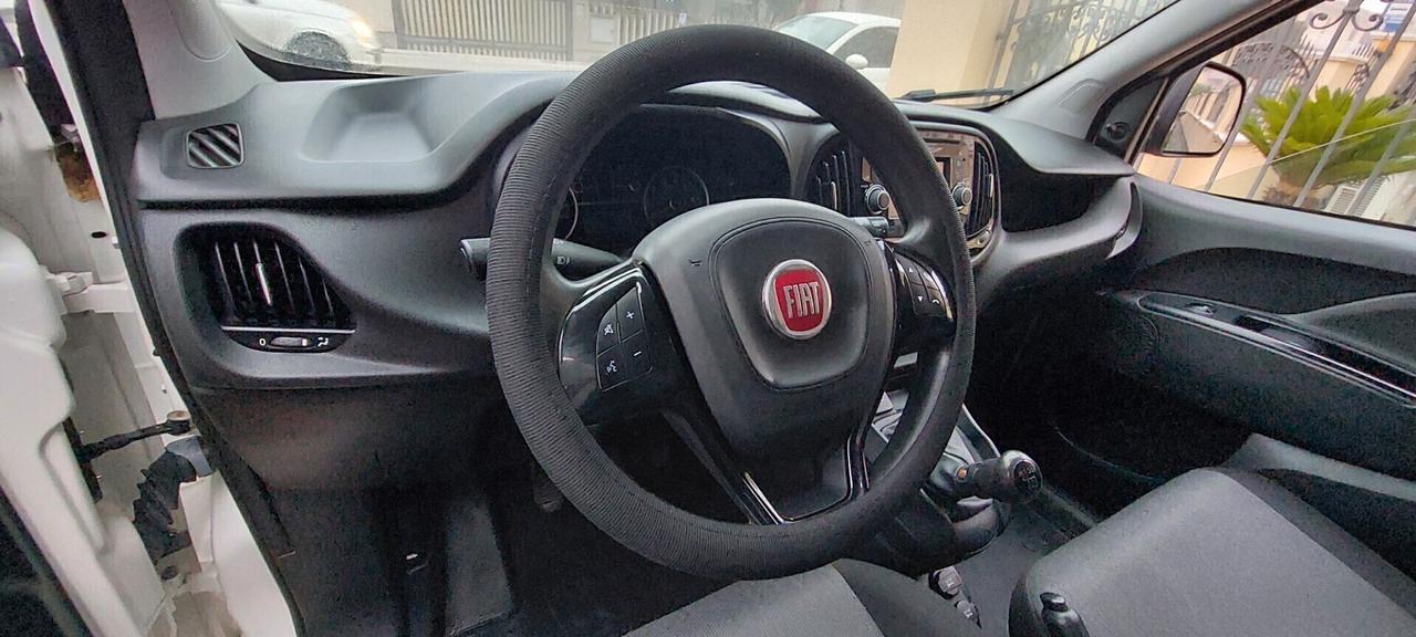DOBLO" MAXI CARGO 3 POSTI 1,4 T-JET 120 CV METANO DI SERIE POCHI KM PARI AL NUOVO FULL FULL