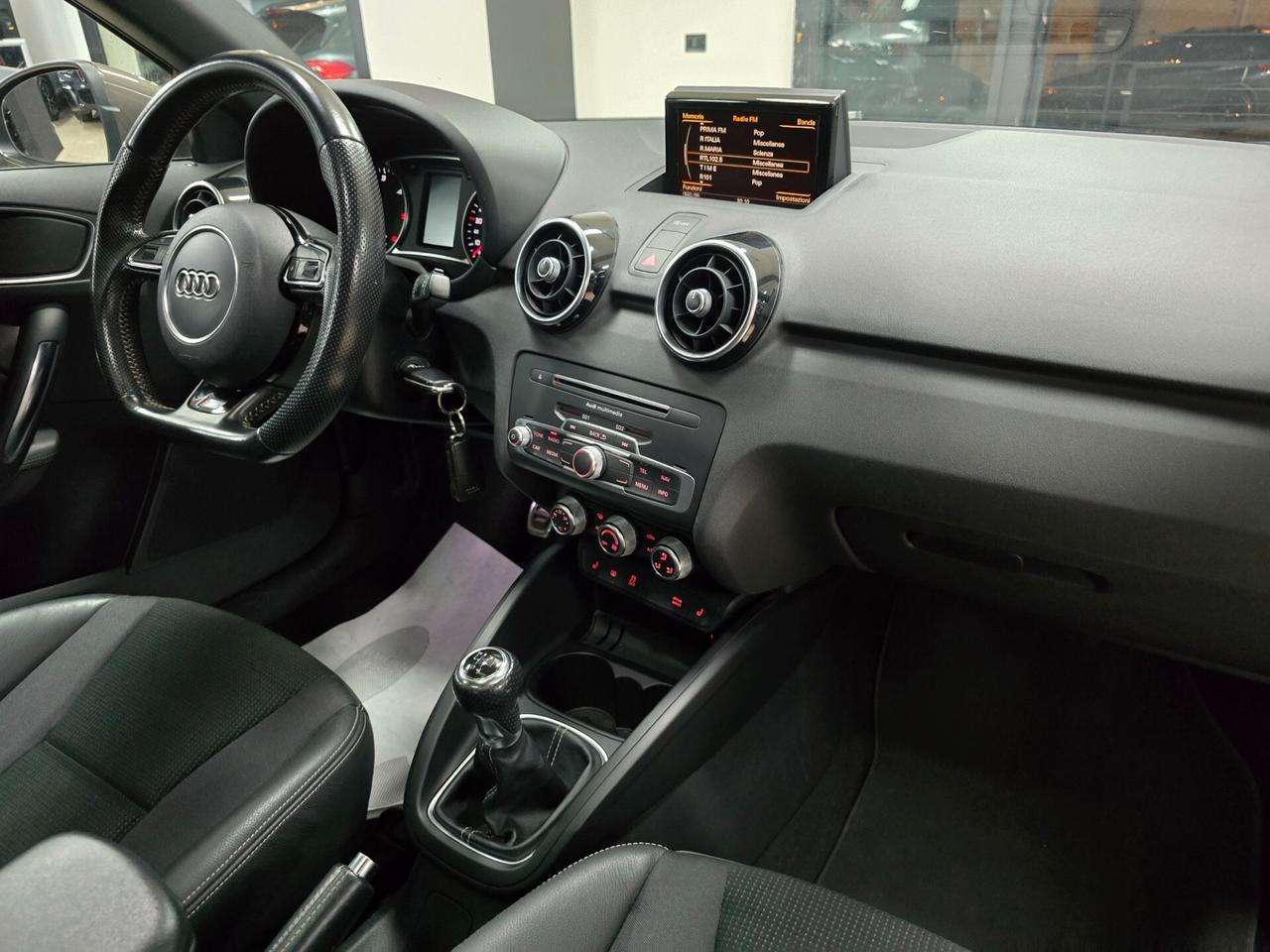 Audi A1 SPB 1.6 TDI 116 CV Sline (Tetto panorama)