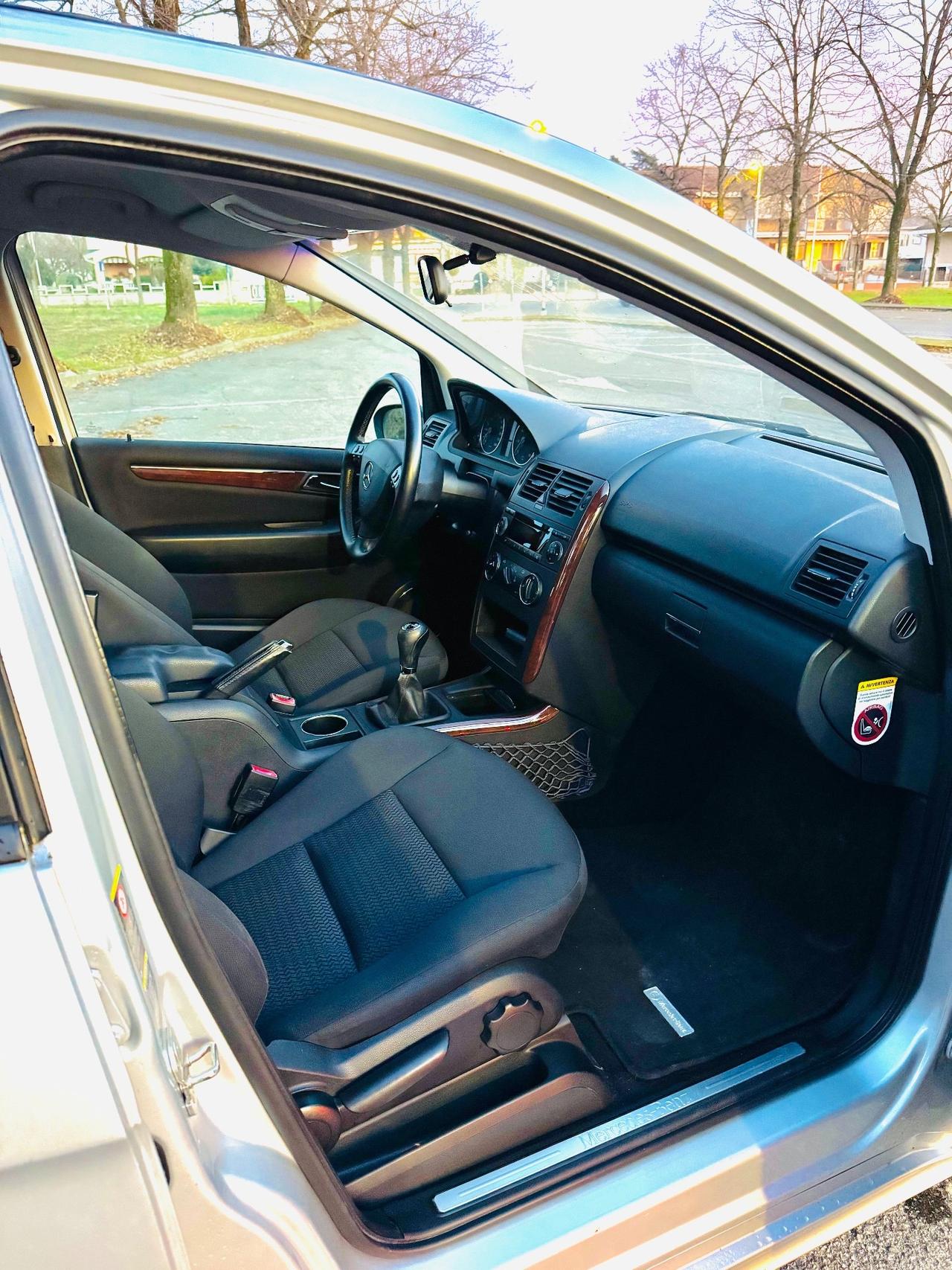 Mercedes-benz A 150 Classic Basic