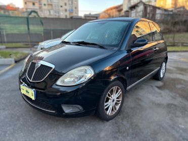 Lancia Ypsilon 1.2 Platino