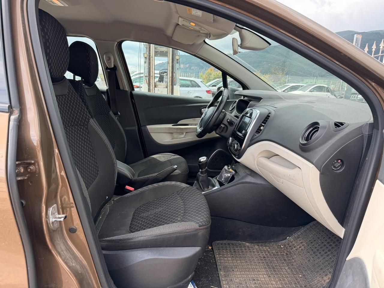 RENAULT CAPTUR 2018 1.5 DIESEL 110 CV *MARCIANTE