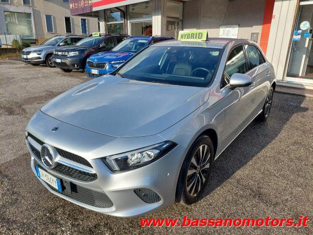 MERCEDES-BENZ A 250 e hybrid EQ Business Plug In