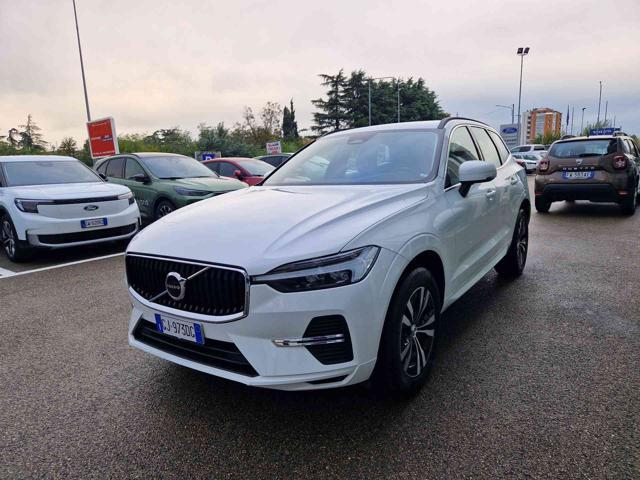 VOLVO XC60 B4 (d) Geartronic Momentum Pro