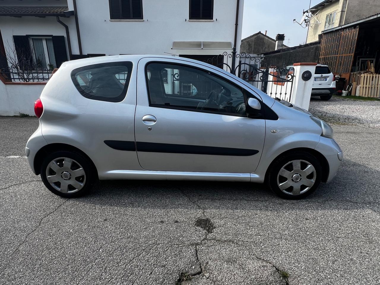 Toyota Aygo 1.0 12V VVT-i 3 porte