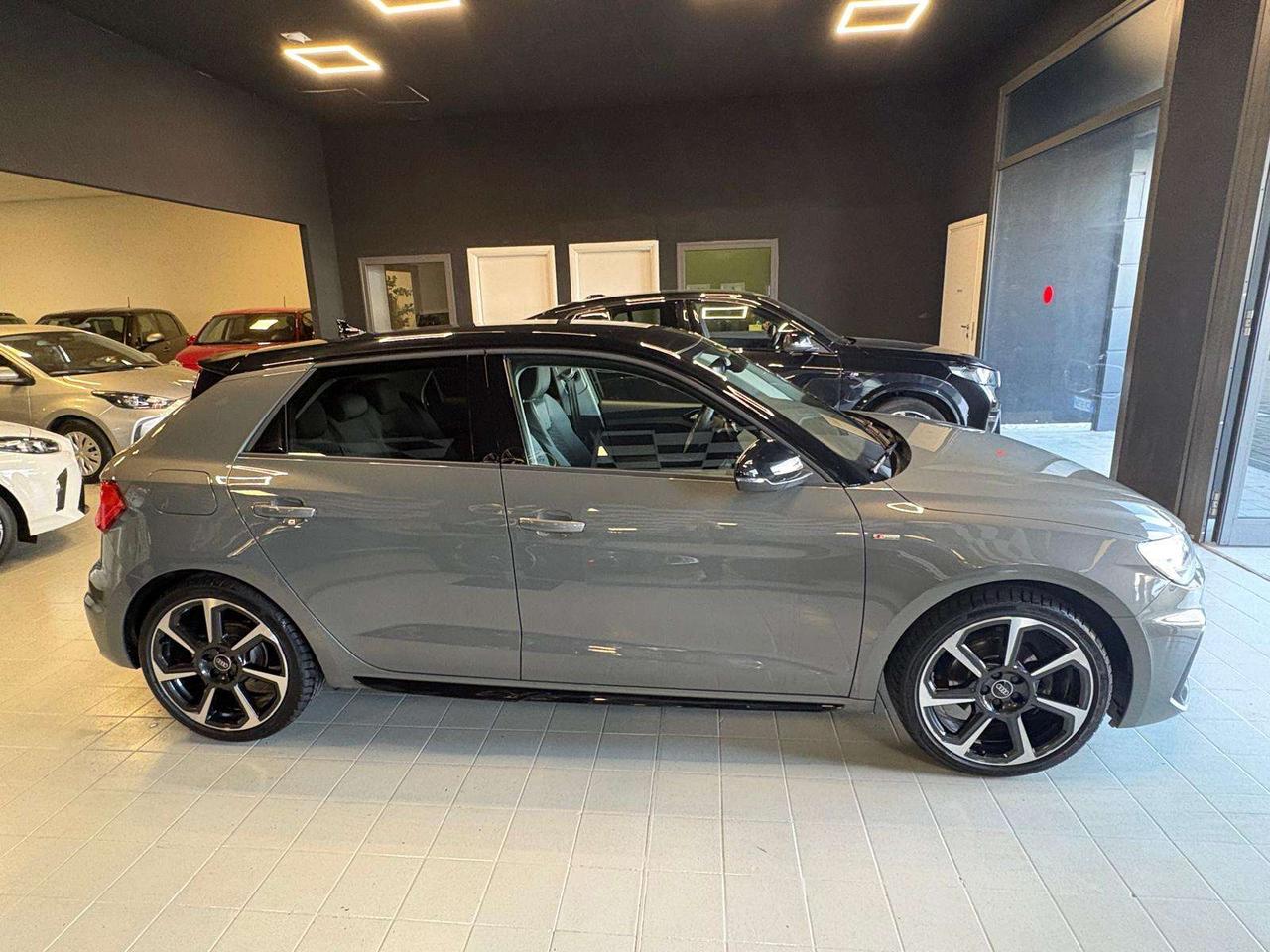 Audi A1 A1 SPB 30 1.0 tfsi Identity Black 116cv s-tronic