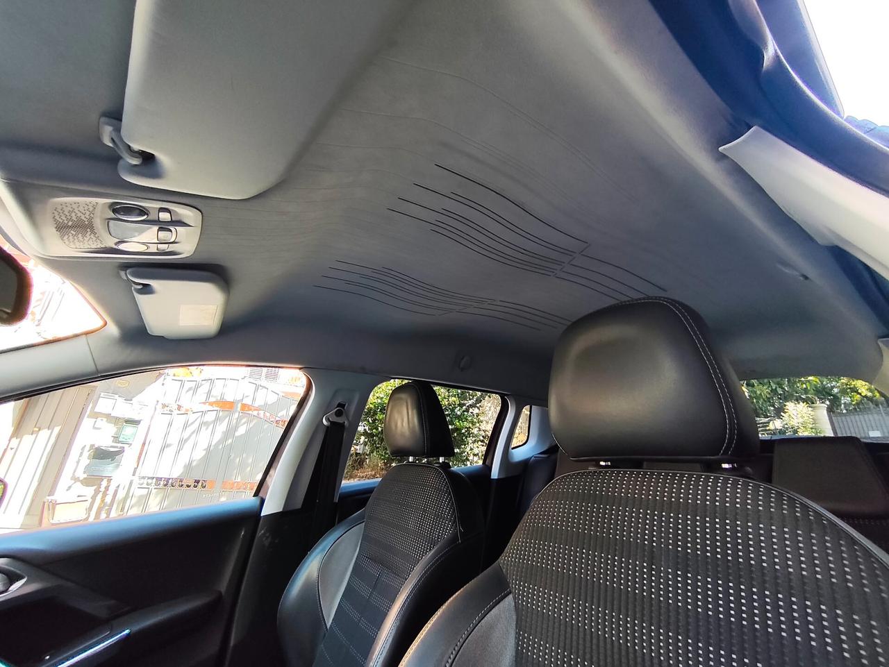 Peugeot 2008 1.6 e-HDi 92 CV Allure