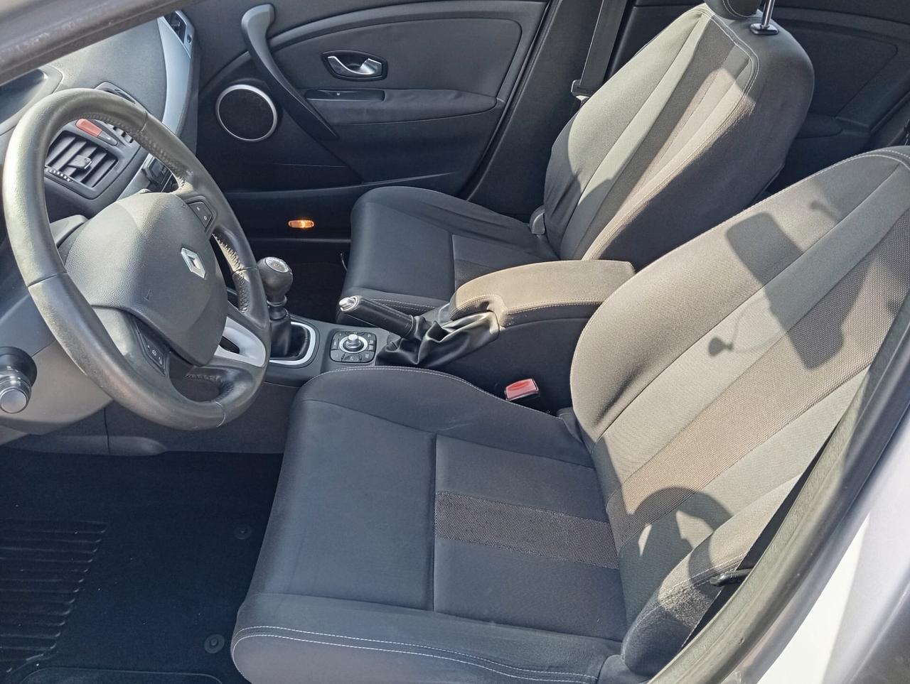 Renault Megane Mégane 1.5 dCi 110CV SporTour Confort