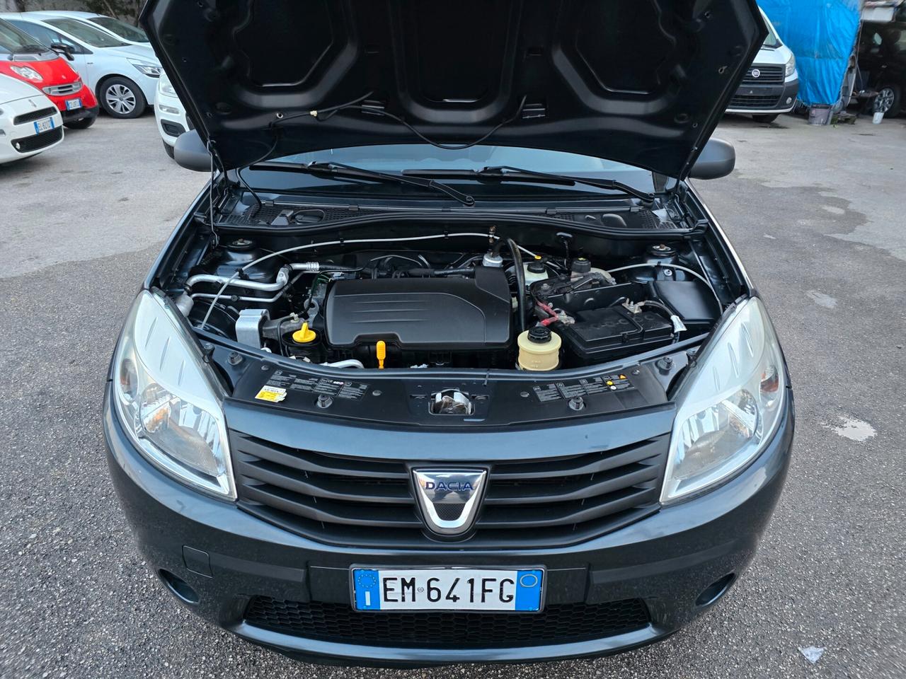 Dacia Sandero 1.2 16V GPL 75CV Embleme