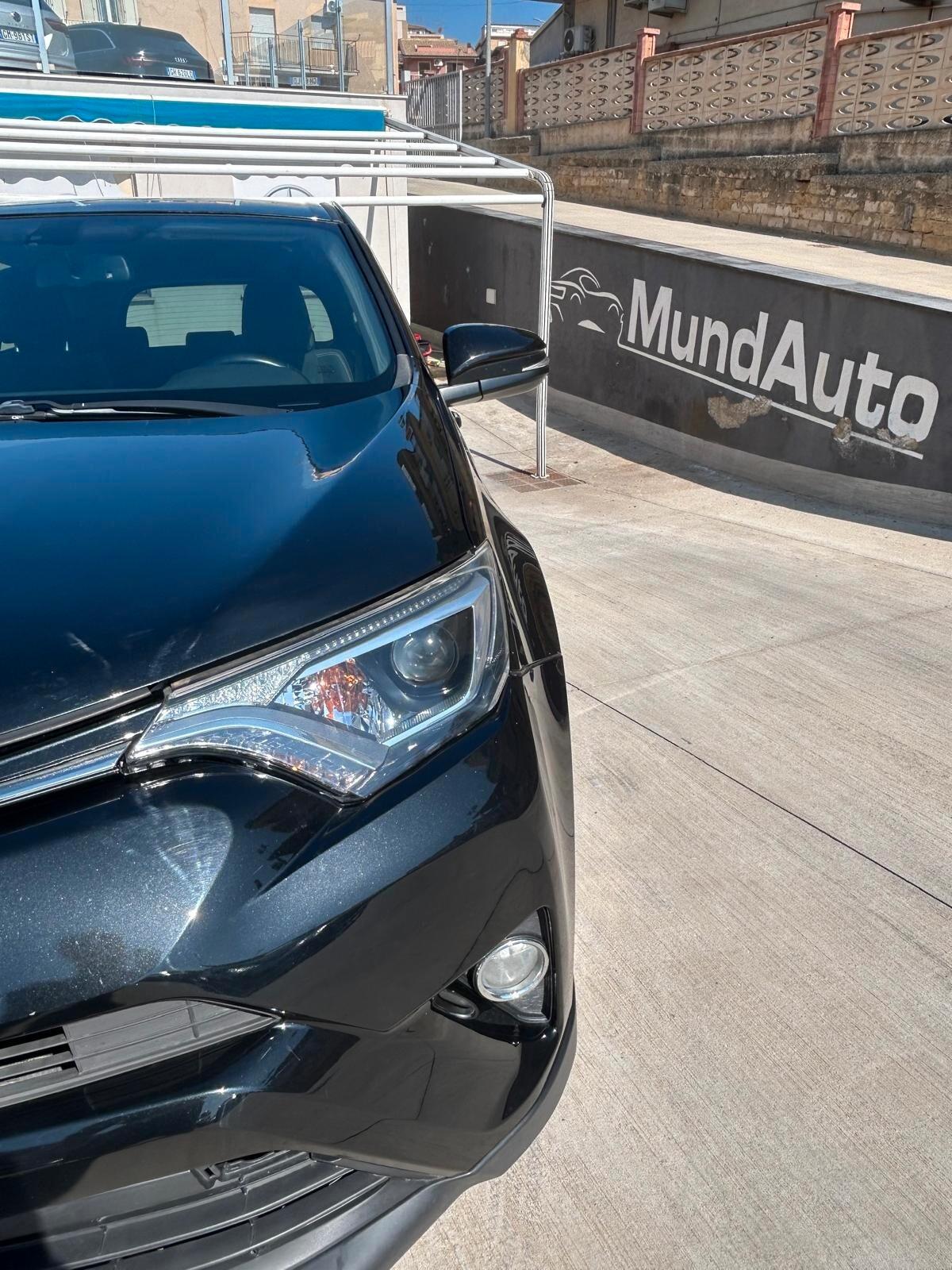 RAV4 2.0 D-4D 2WD Lounge