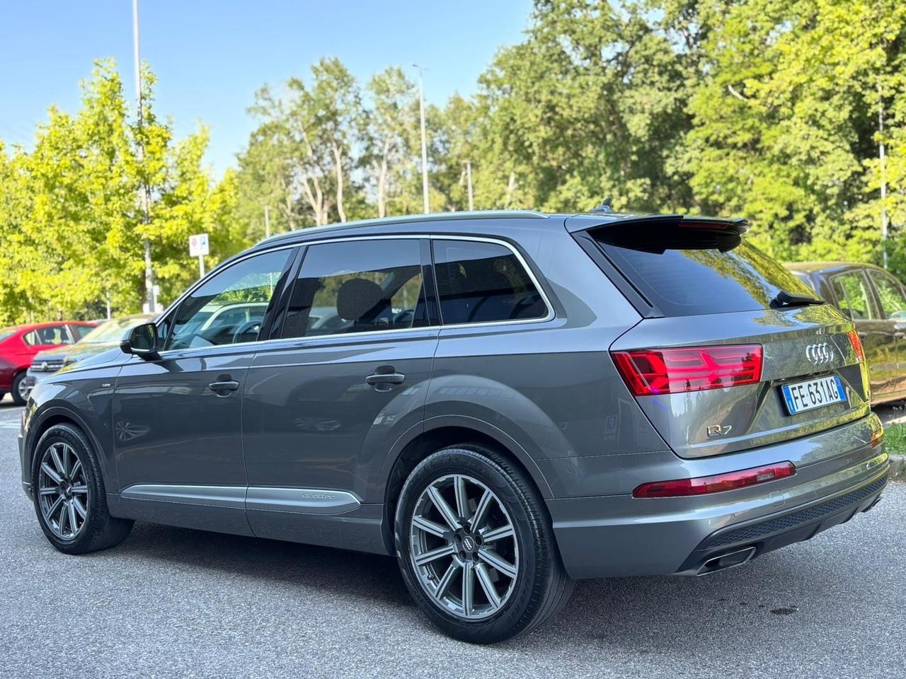 Audi Q7 3.0 TDI 272 CV quattro tiptronic S-LINE 5 posti