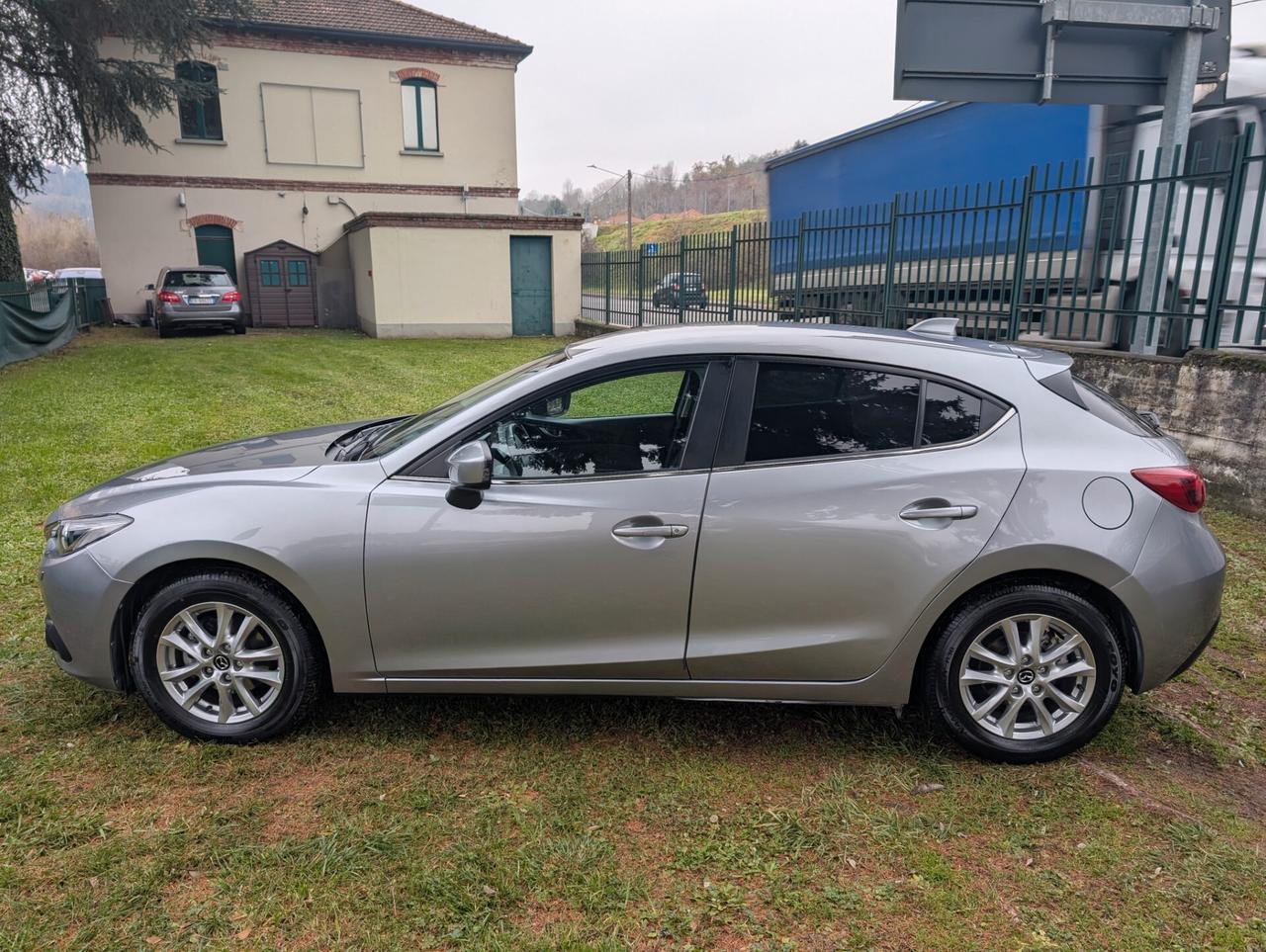 Mazda 3 Mazda3 1.5 Skyactiv-G Evolve Unico Propr TAGL. CERT.