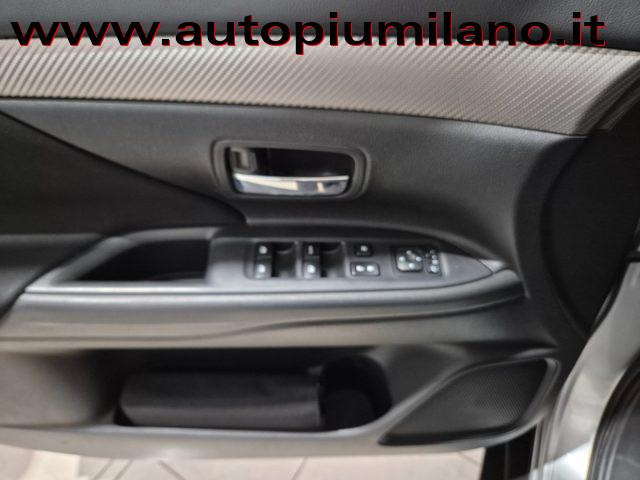MITSUBISHI Outlander 2.2 DI-D 4WD Instyle Plus SDA 7 posti