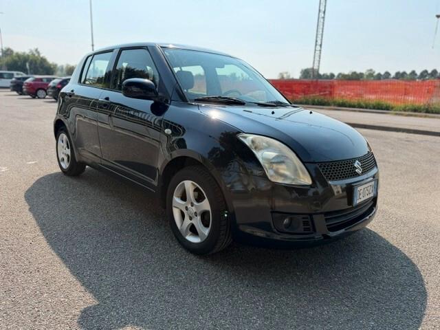 Suzuki Swift 1.3 4x4 5p. GL