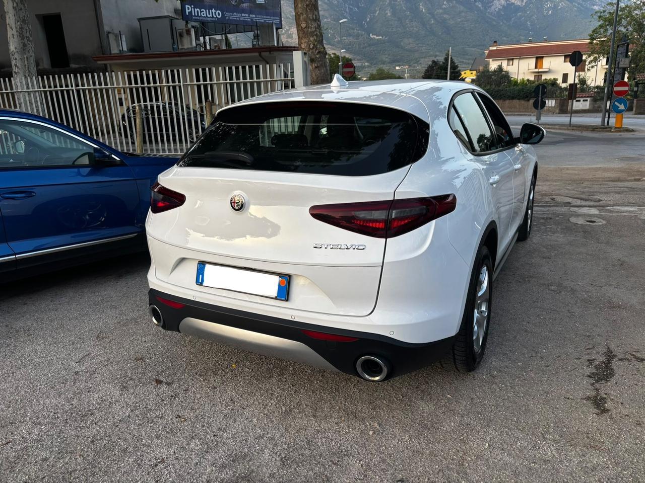 Alfa Romeo Stelvio 2.2 Turbodiesel 190 CV AT8 RWD Executive