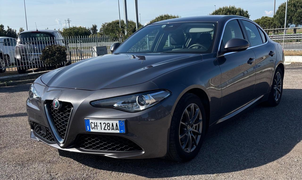 Alfa Romeo Giulia 2.2 Turbodiesel 136 CV AT8 Business