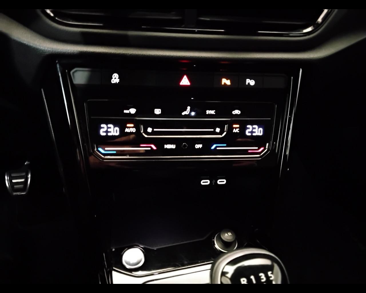 VOLKSWAGEN T-Roc I 2022 - T-Roc 1.5 tsi R-Line