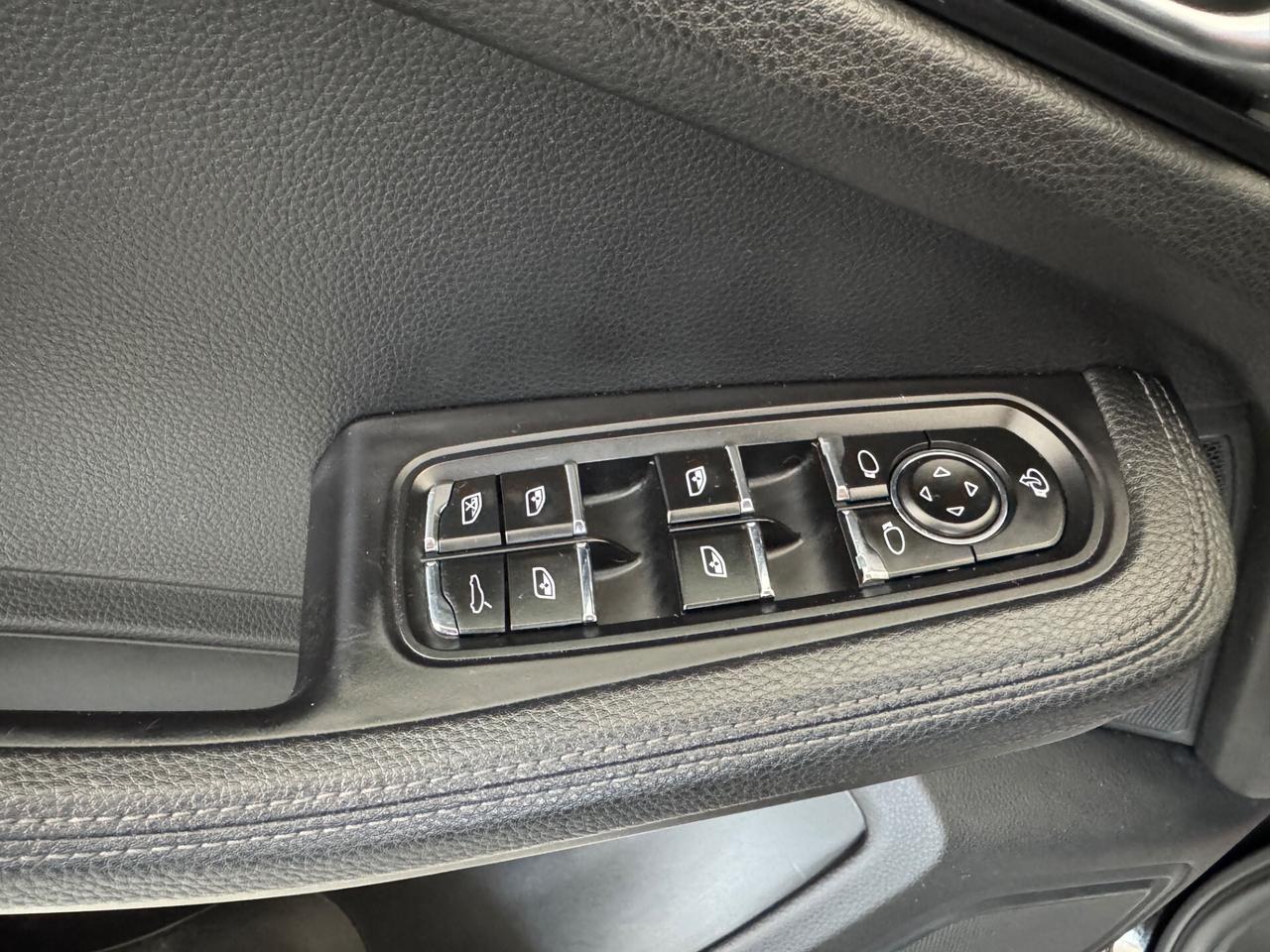 Porsche Macan 3.0 S Diesel 250cv PDK Service PORSCHE