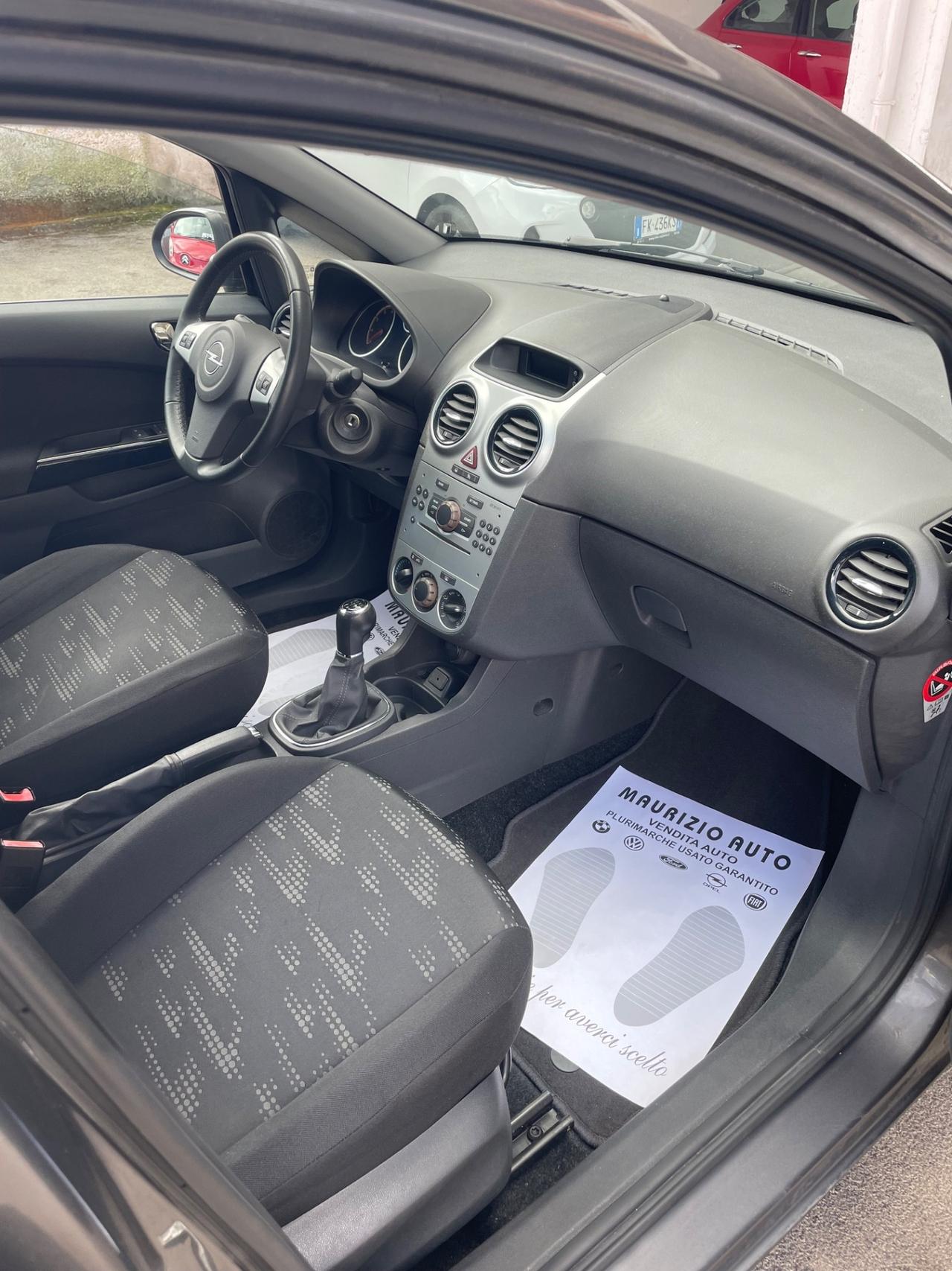 Opel Corsa 1.2 5 porte Cosmo Full dal nord Italia 4 cilindri