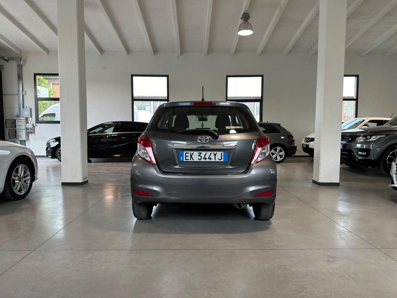 Toyota Yaris 1.0 5 porte Active