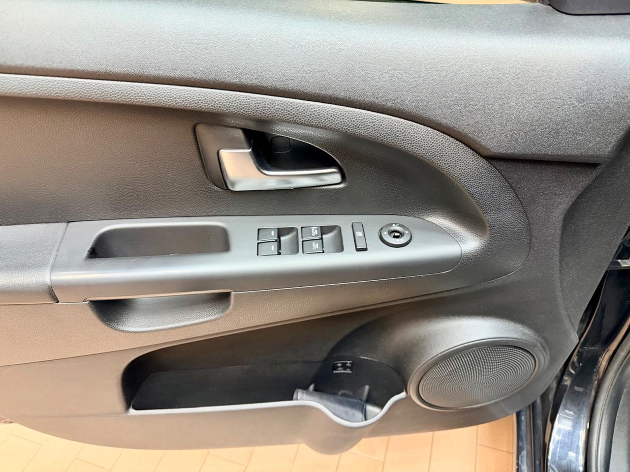 Kia Venga 1.4 benz / GPL 90cv Neopat E6