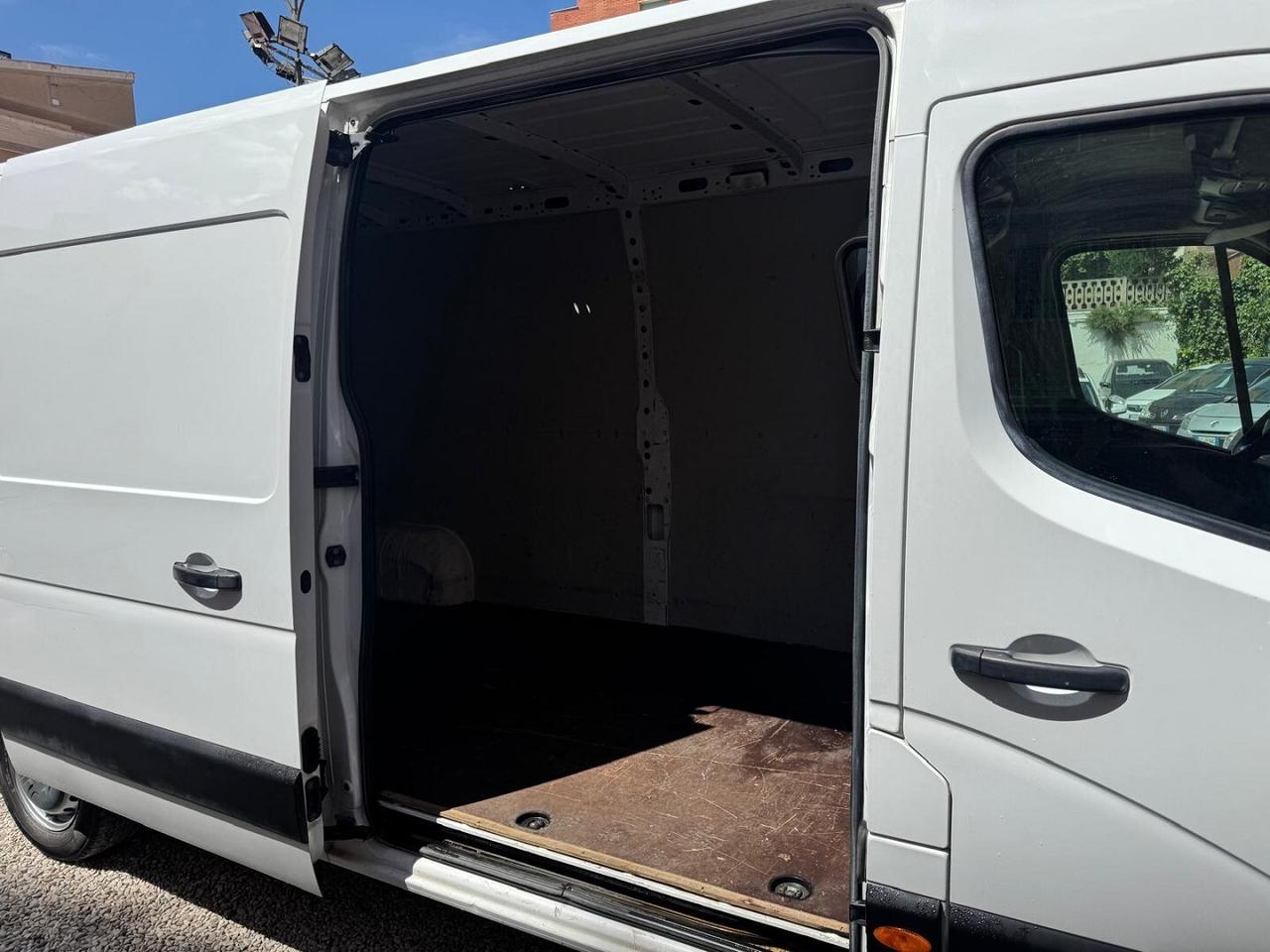 RENAULT Master T35 2.3 dCi 135CV L3H2