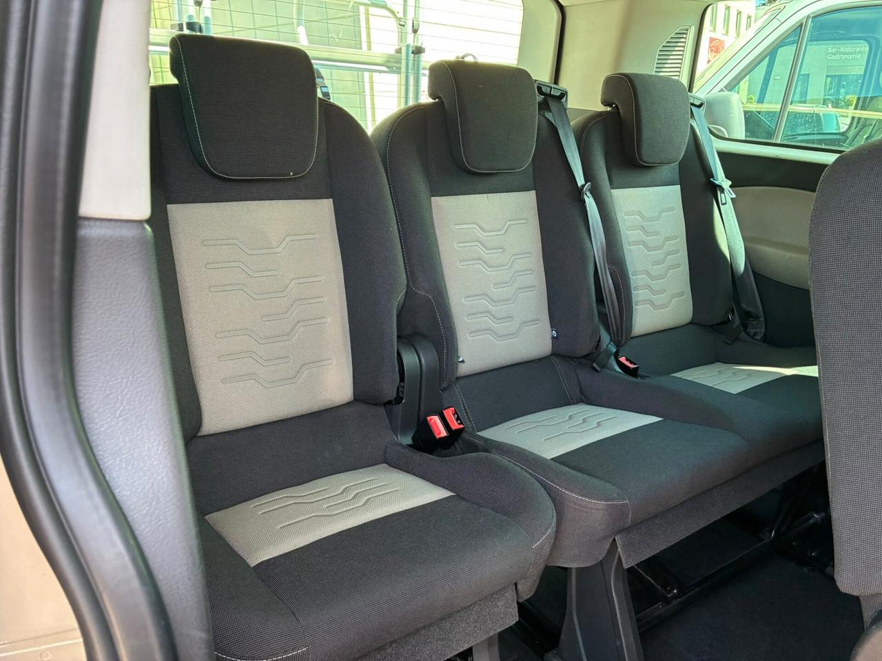 FORD TRANSIT CUSTOM 2.2 TDCi 155CV TITANIUM 8POSTI - GANCIO TRAINO