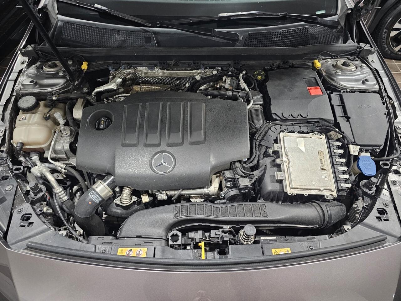 NUOVA MERCEDES-BENZ CLA 200d PREMIUM AMG LINE 2.0d 150CV AUTOMATIC