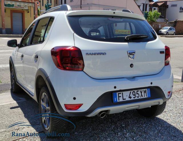 DACIA Sandero TCe 90CV SerieSpeciale Brave Navy