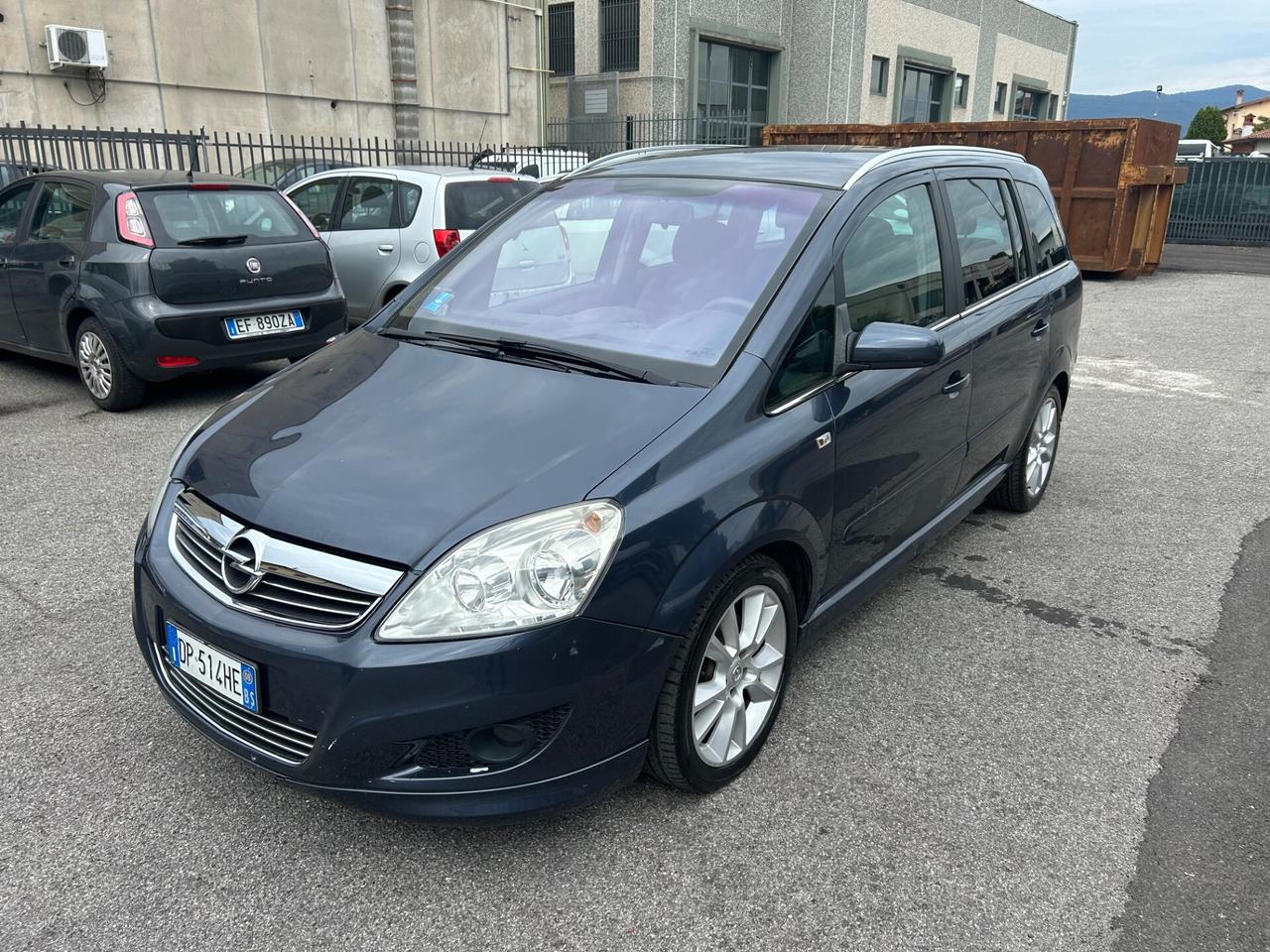 Opel Zafira Cosmo