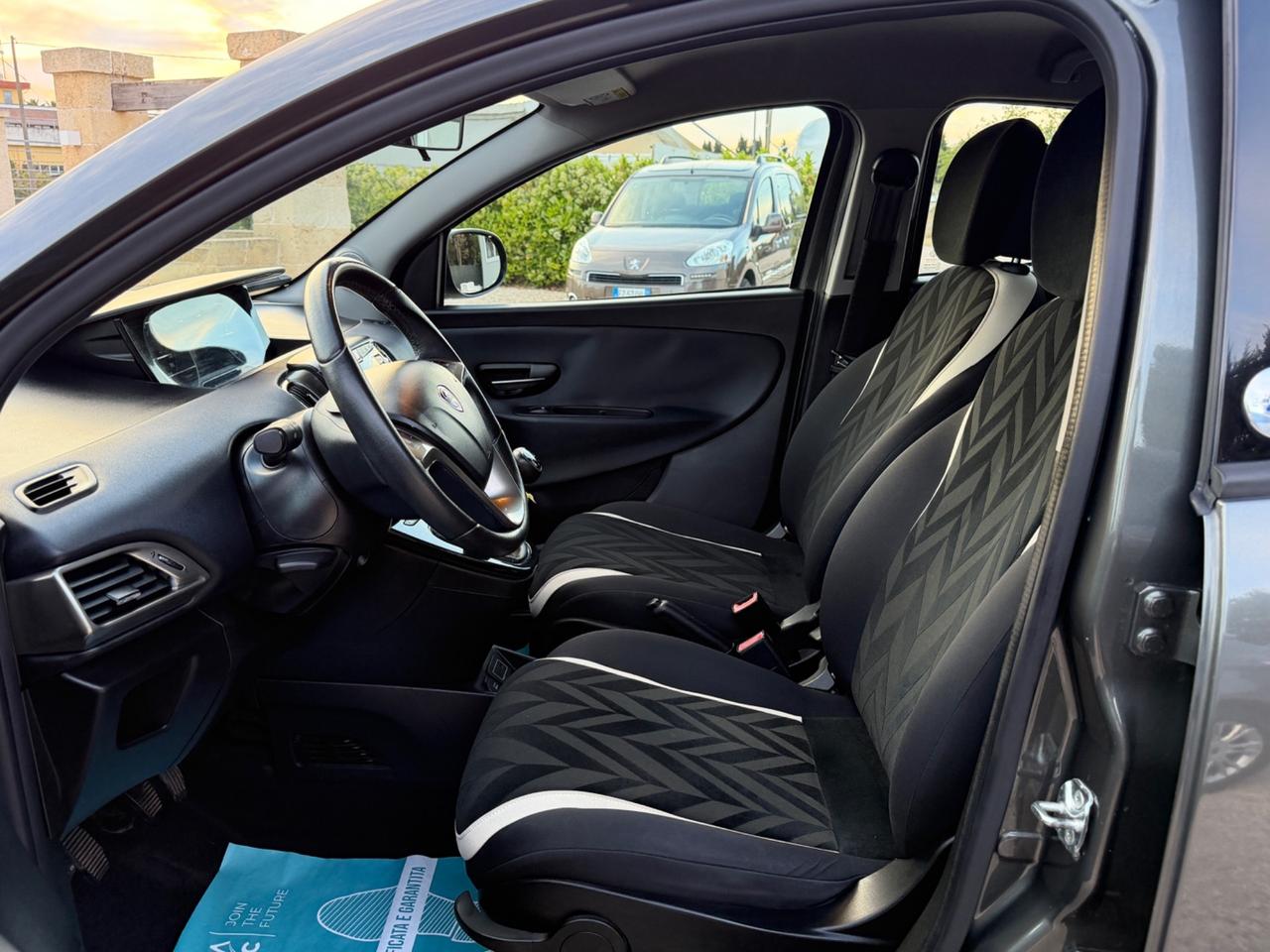 Lancia Ypsilon 1.2 69 CV 5 porte GPL Ecochic Gold