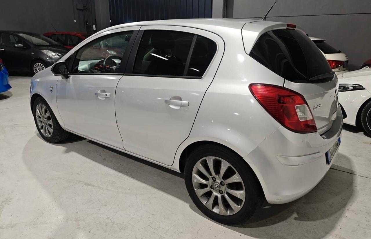 Opel Corsa Benzina Neopatentati