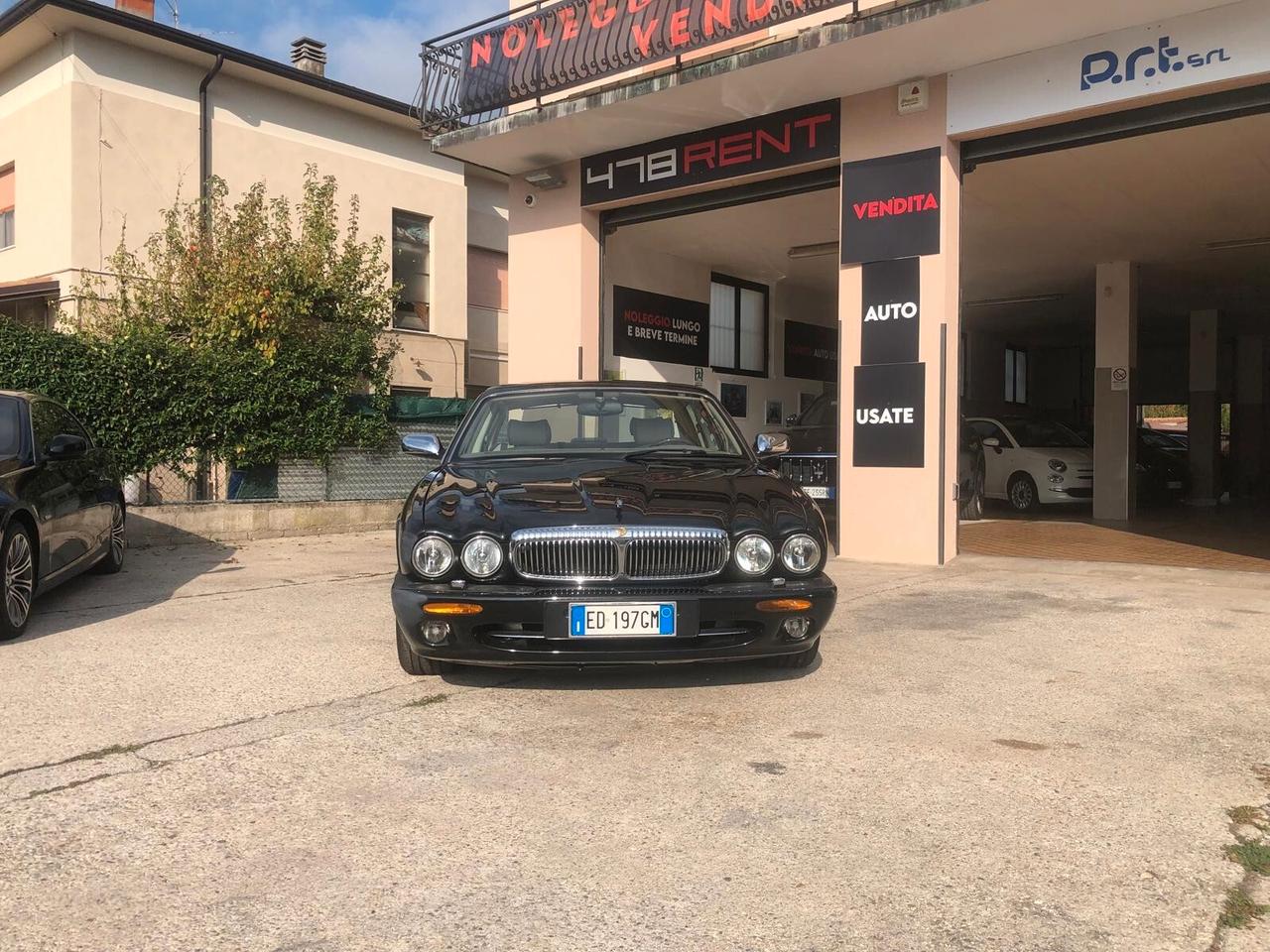 Jaguar XJ Daimler 4.0 cat