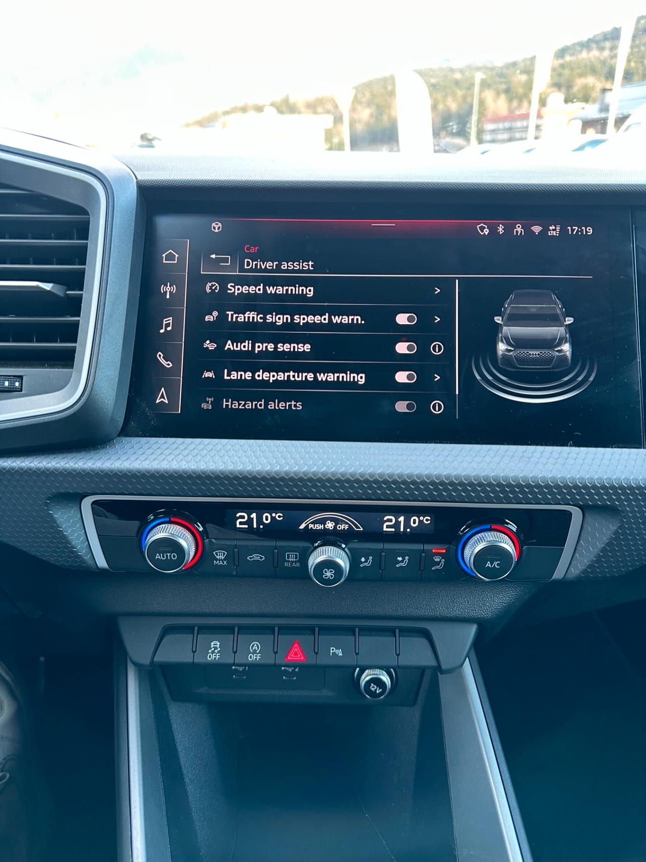 Audi A1 SPB 30 TFSI S tronic Identity Black