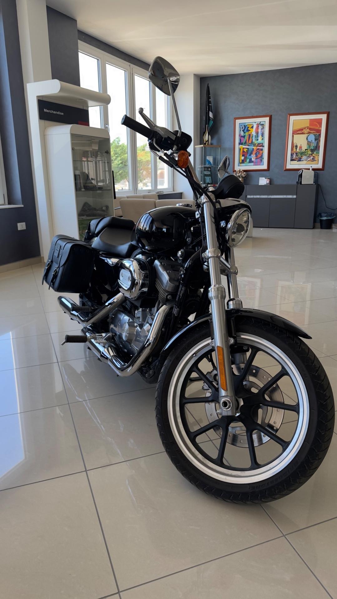 Harley-davidson XL 883