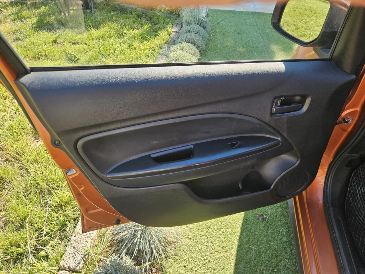 Mitsubishi Space Star 1.0 Funky