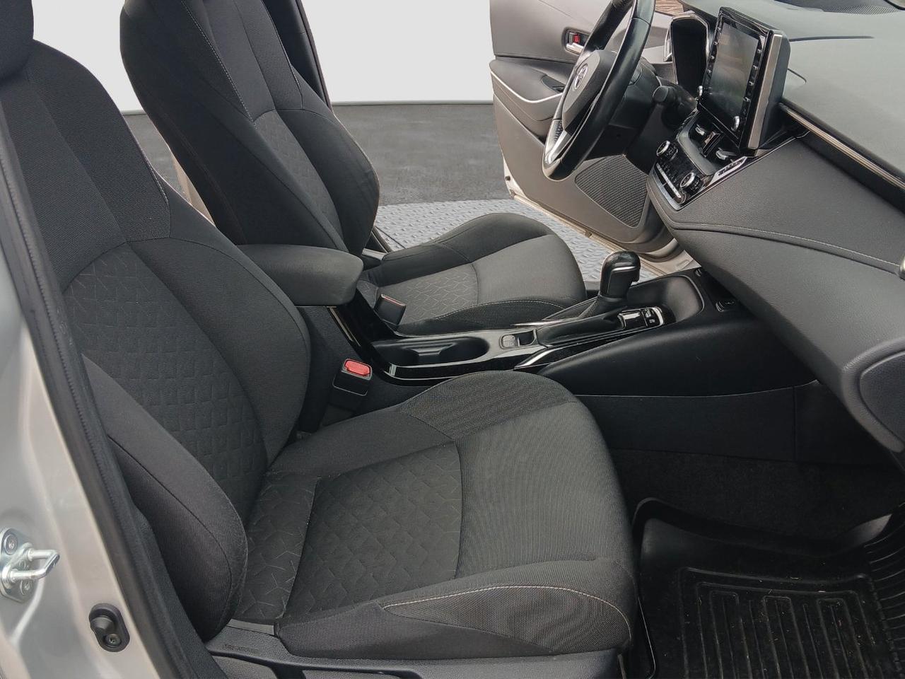 Toyota Corolla 1.8h Business cvt