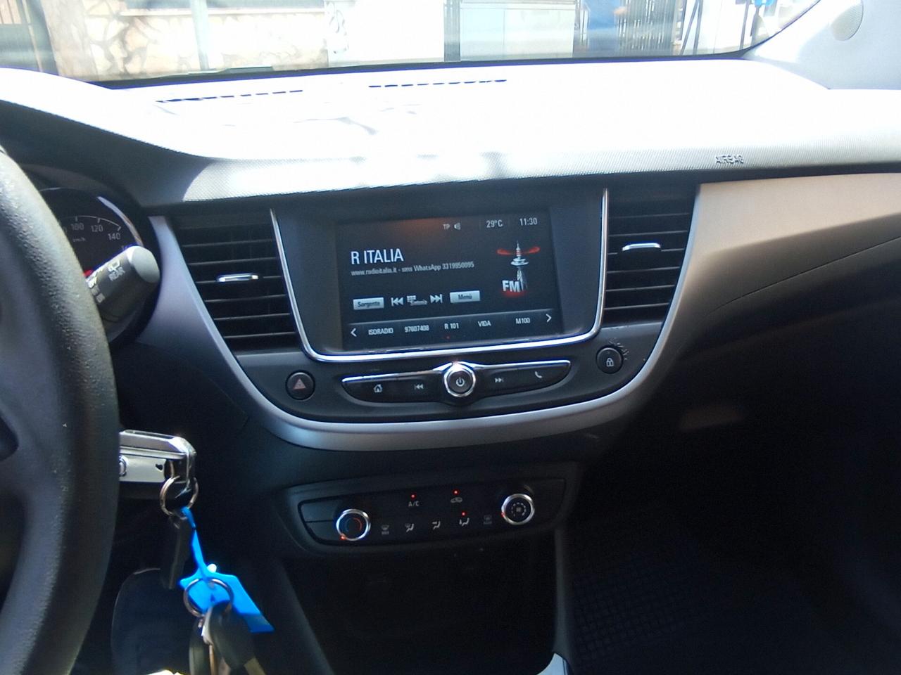 Opel Crossland X 1.2 Advance offerta del mese