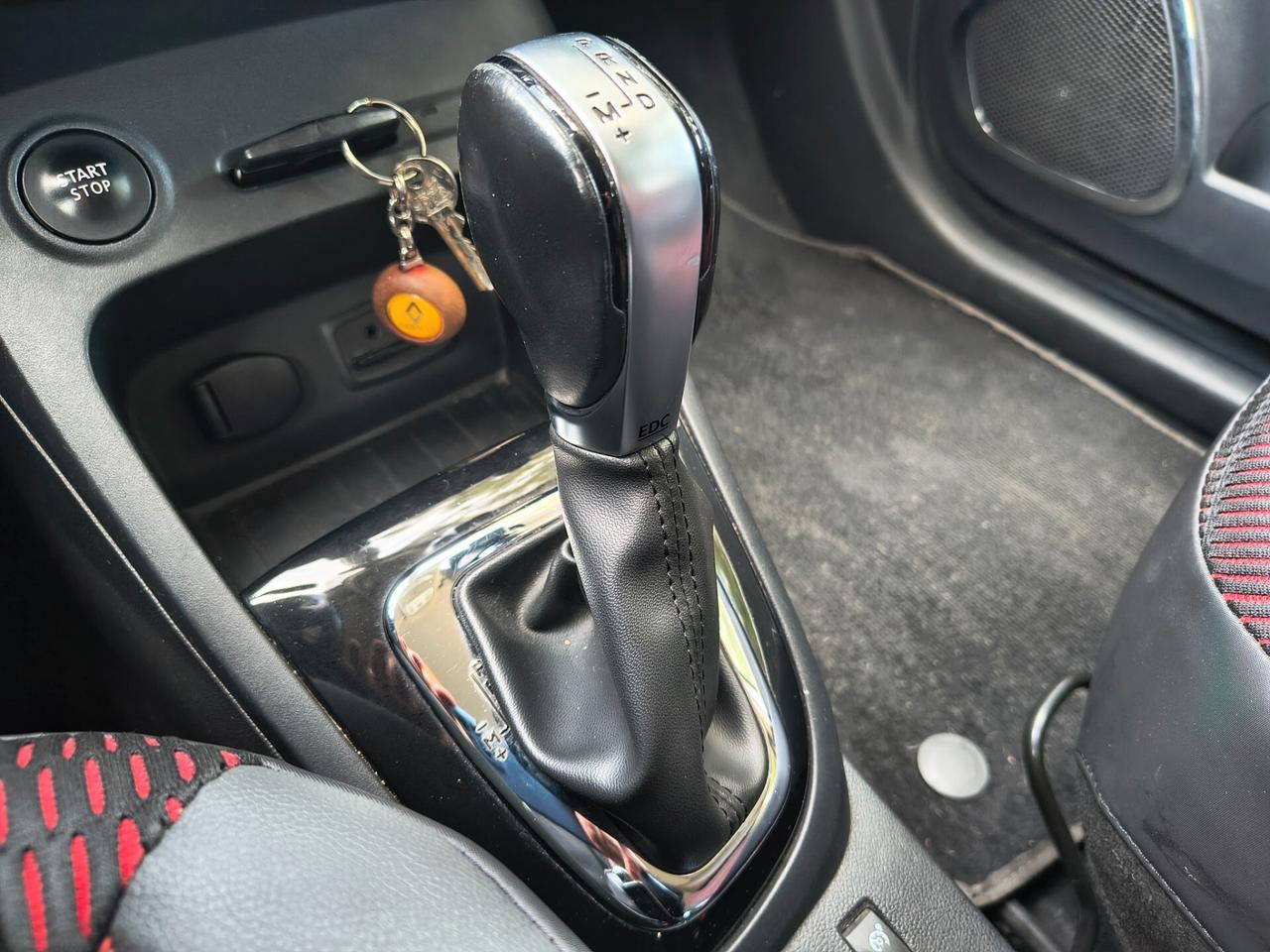 RENAULT CAPTUR 1.5 DIESEL AUTOMATICA 2017